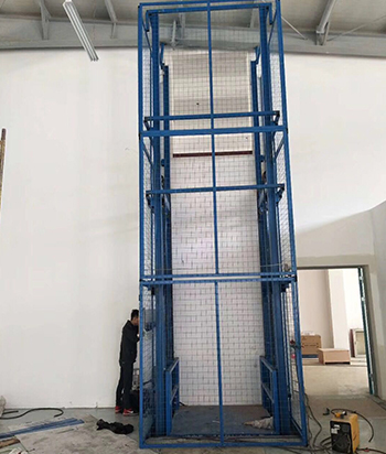 上海安谱实验科技有限公司采购液压货梯